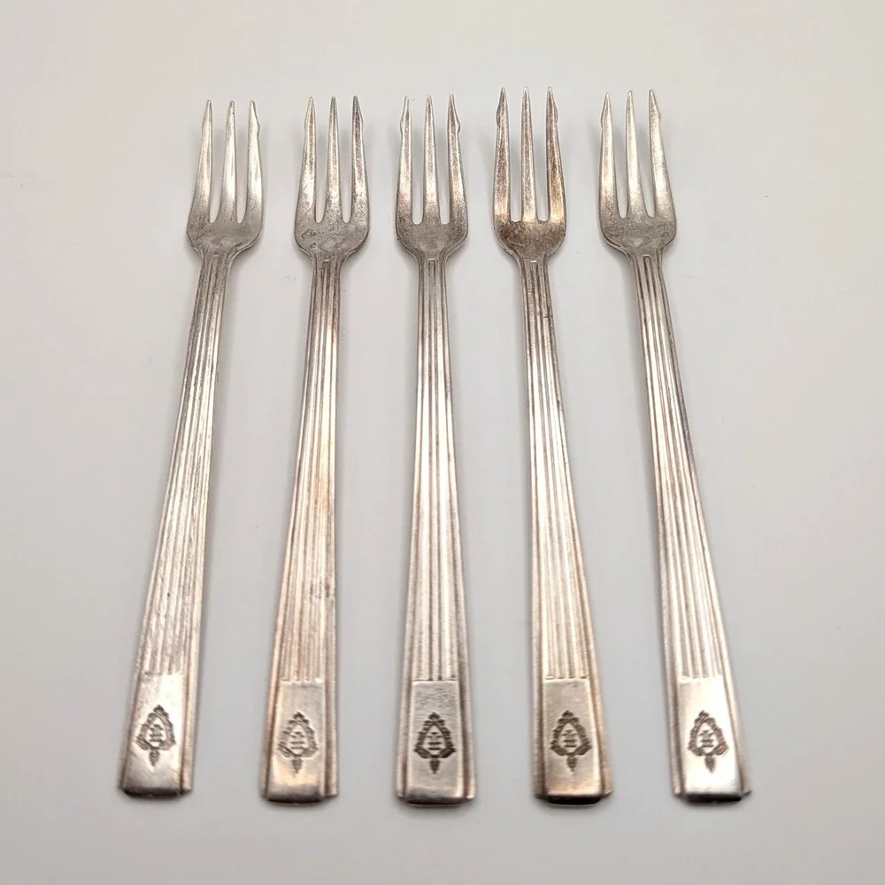 Vintage Hilton Hotel Cocktail Forks Set of 5 IS Co. Silverplate 5.75